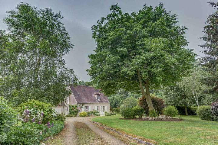 Villa pour 8 personnes, avec Terrasse et Jardin