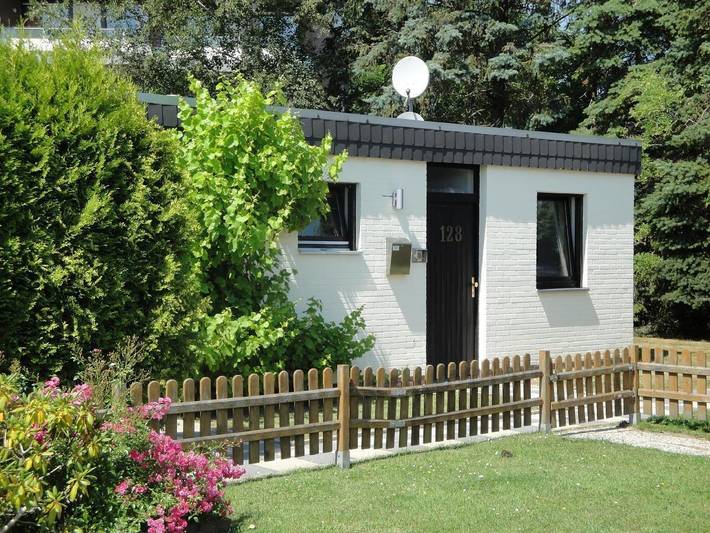 Ferienhaus für 4 Personen, mit Terrasse und Garten, mit Haustier in Butjadingen - 2