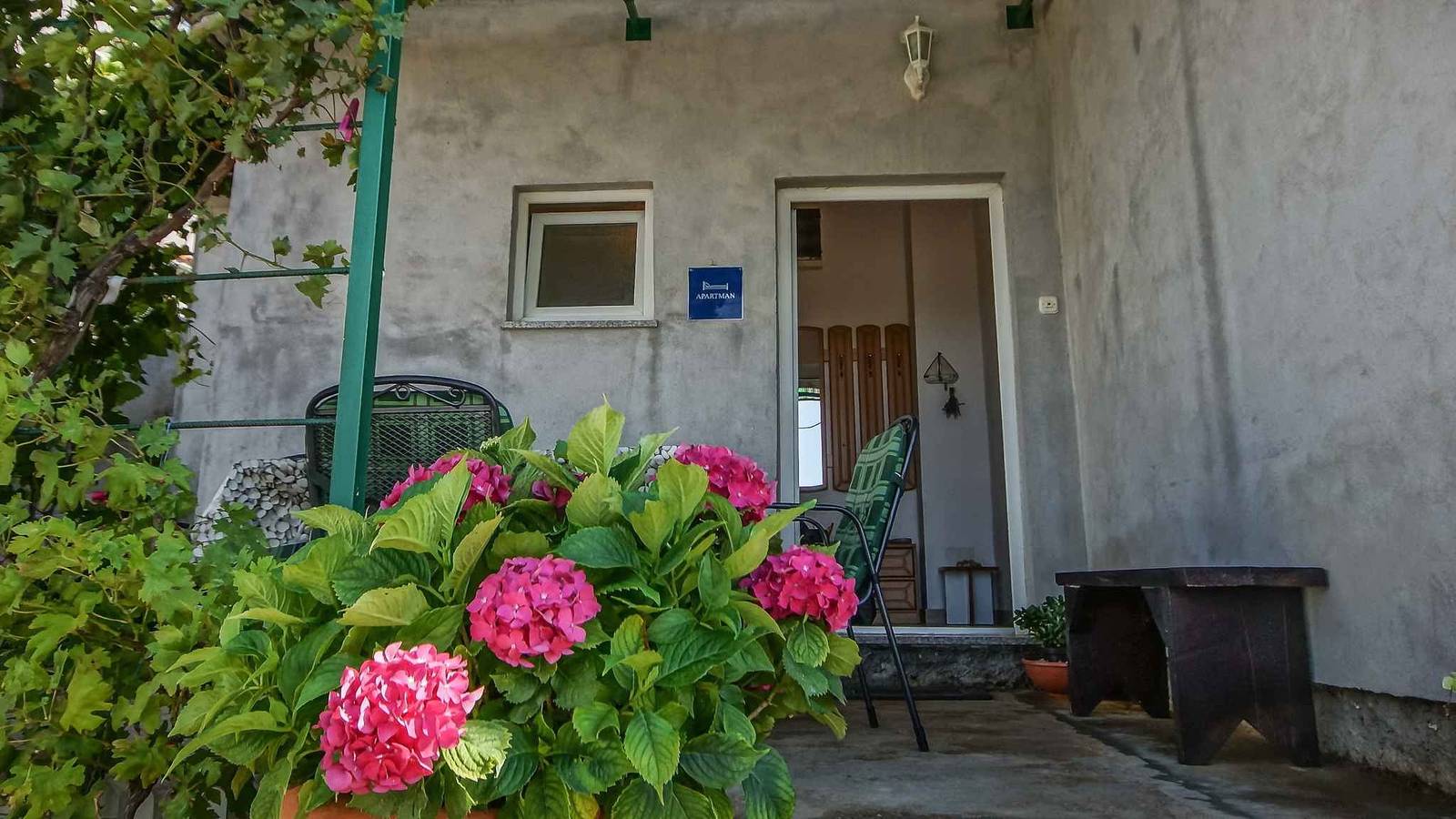 Holiday home mit Terrasse  in Senj, Kvarn land