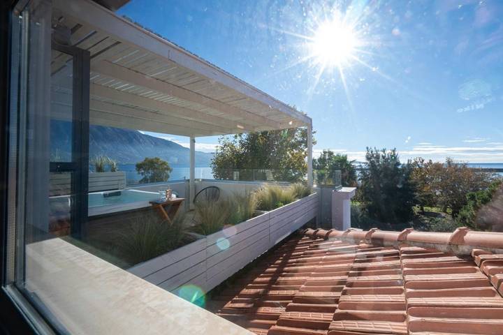 Chambre d’hôte pour 3 personnes, avec jardin ainsi que piscine et jacuzzi