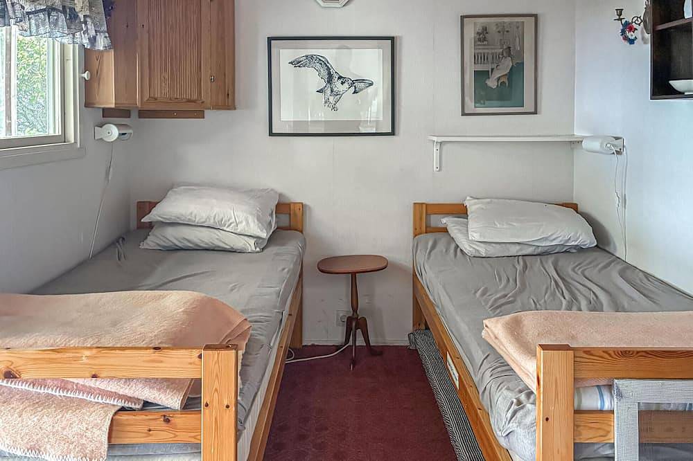 Awesome home in Vibble with Wifi in Vibble, Visby