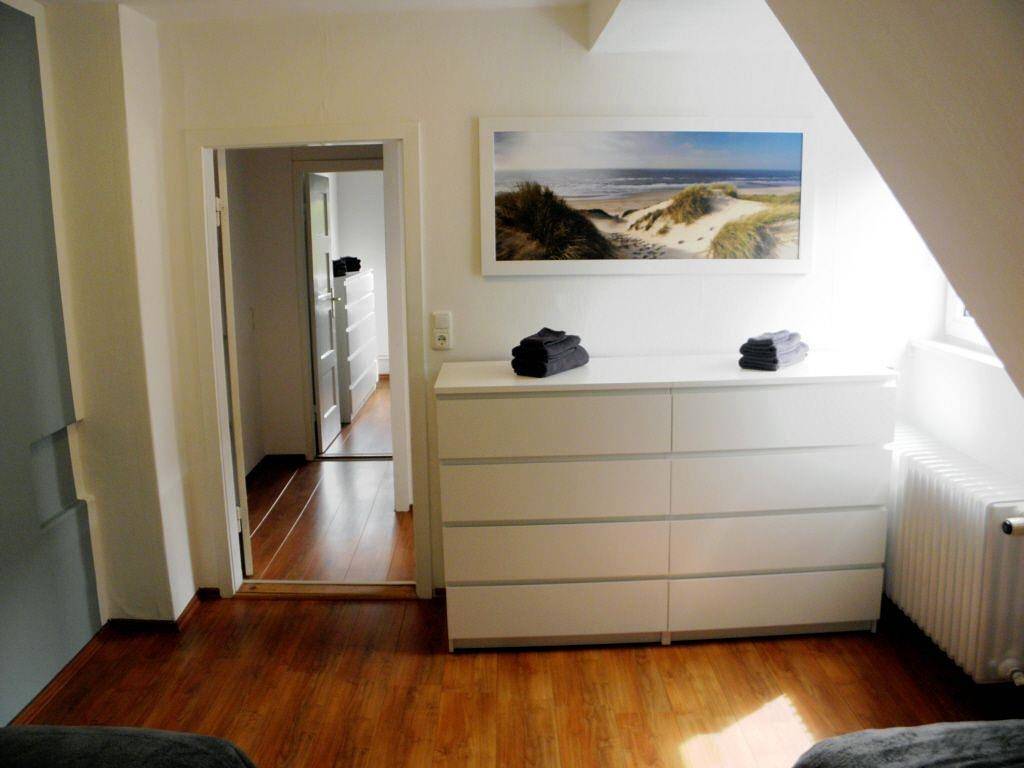 Hel semesterlägenhet, Haus Ihlkatenweg, Dusche, Wc, 2 Schlafräume in Kiel, Kielbukten