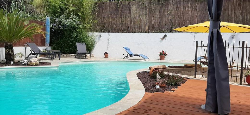 Location de vacances pour 2 personnes, avec jardin ainsi que piscine et vue, animaux acceptés à Vence - 4