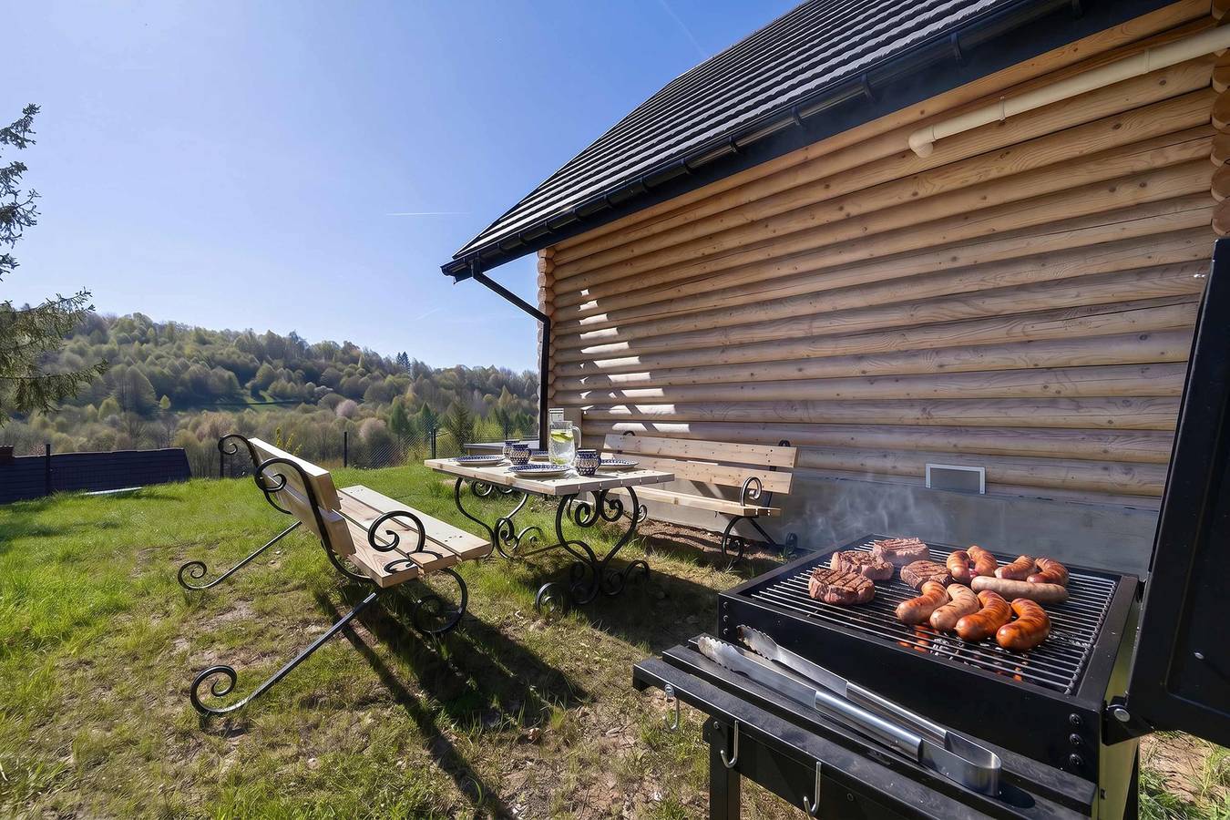 Ganze Wohnung, A Charming House with a Garden | Mountain View in Karpaten (Polen)