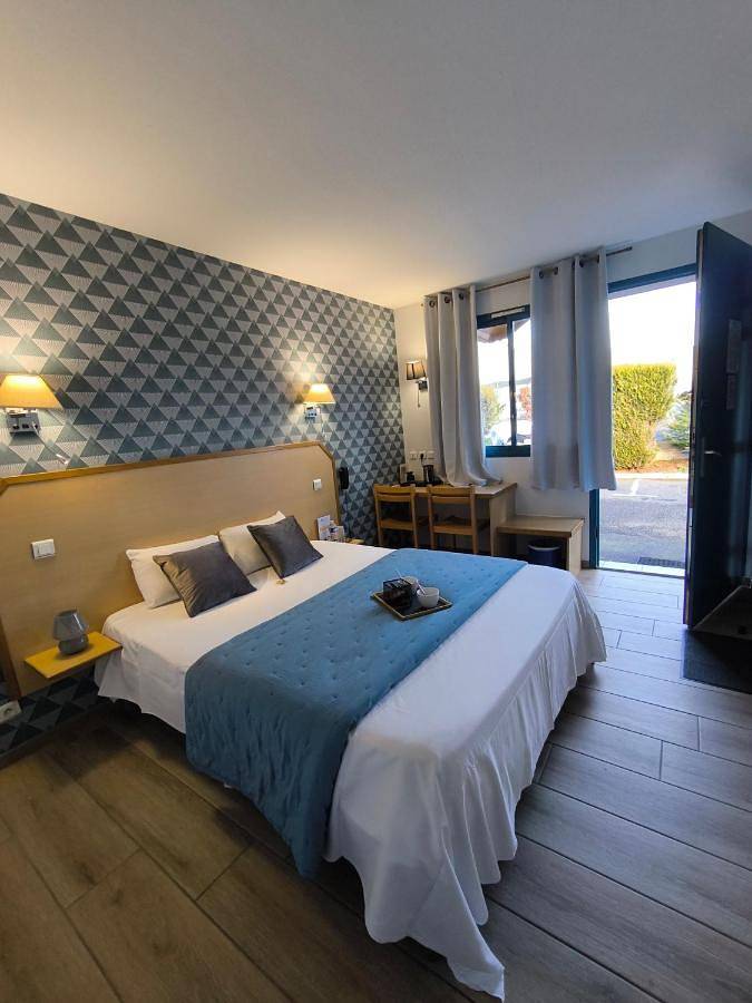 Hôtel Le Laury's-hôtel calme proche de Rodez avec parking privé gratuit-Arrivée après 20h possible via borne automatique in Onet-le-Château, Aveyron