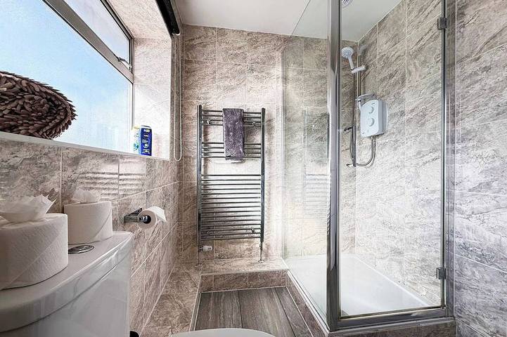 Spacious 3 Bed Near Gatwick, Ideal for groups in Crawley, Sussex de l'Ouest