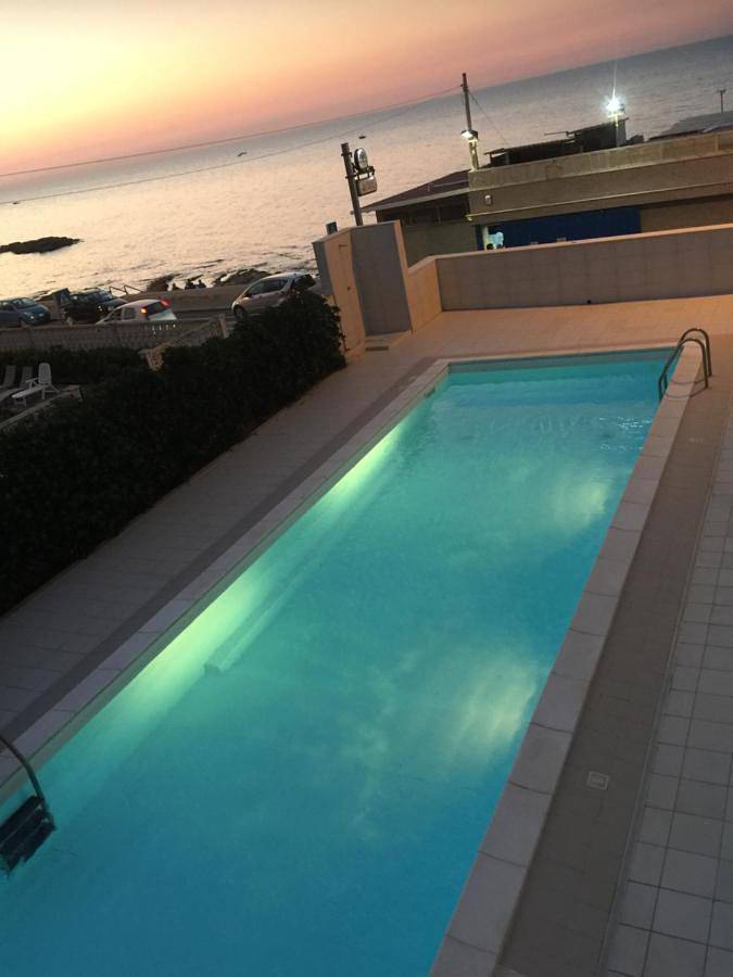 Maison d’hôte pour 6 personnes, avec jardin ainsi que piscine et jacuzzi à Bari - 4