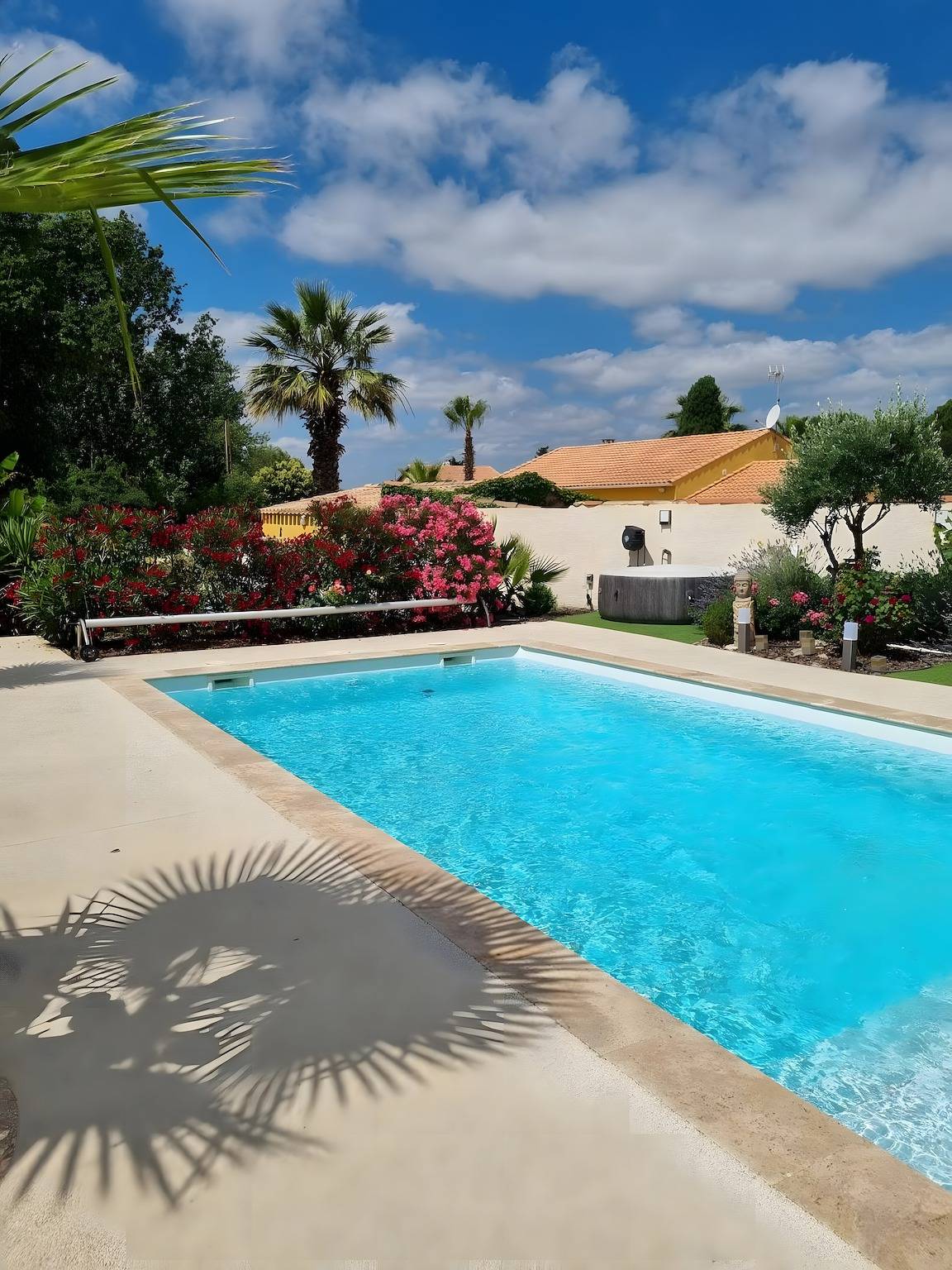 Apartamento entero, Apartamento 'Top Entre Mer Et Montaña' con Piscina Privada, Wi-Fi y Aire Acondicionado in Thézan-lès-Béziers, Costa mediterránea (Francia)