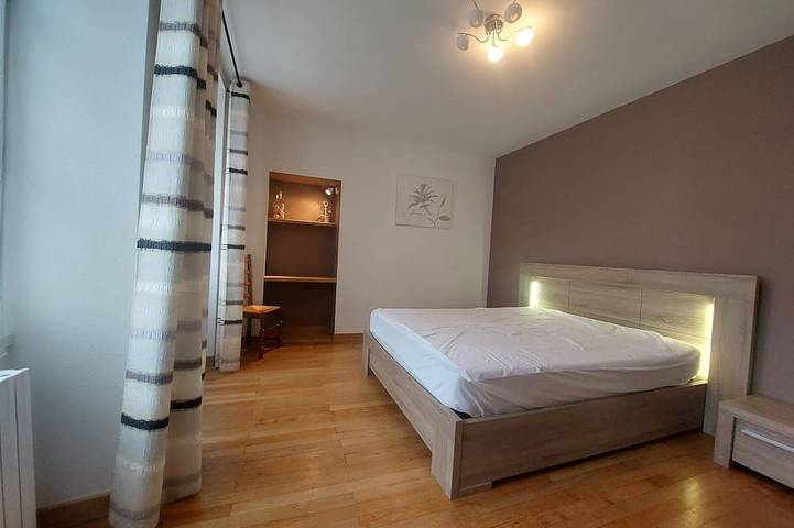 Gîte pour 4 personnes, avec jardin dans Lac de Bonlieu - 3