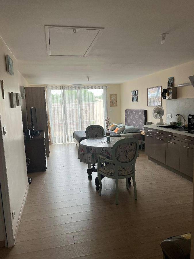 Gîte pour 2 personnes, avec terrasse à Tonnay-Charente - 3