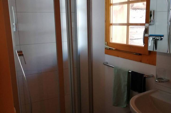 Ganze Wohnung, Ferienwohnung/App. für 4 Gäste mit 80m² in Staldenried in Staldenried, Walliser Alpen