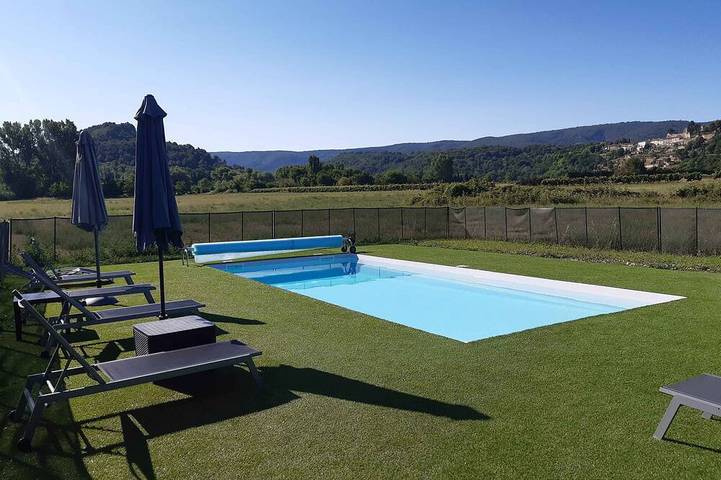 Villa für 8 Personen, mit Garten und Pool - 1