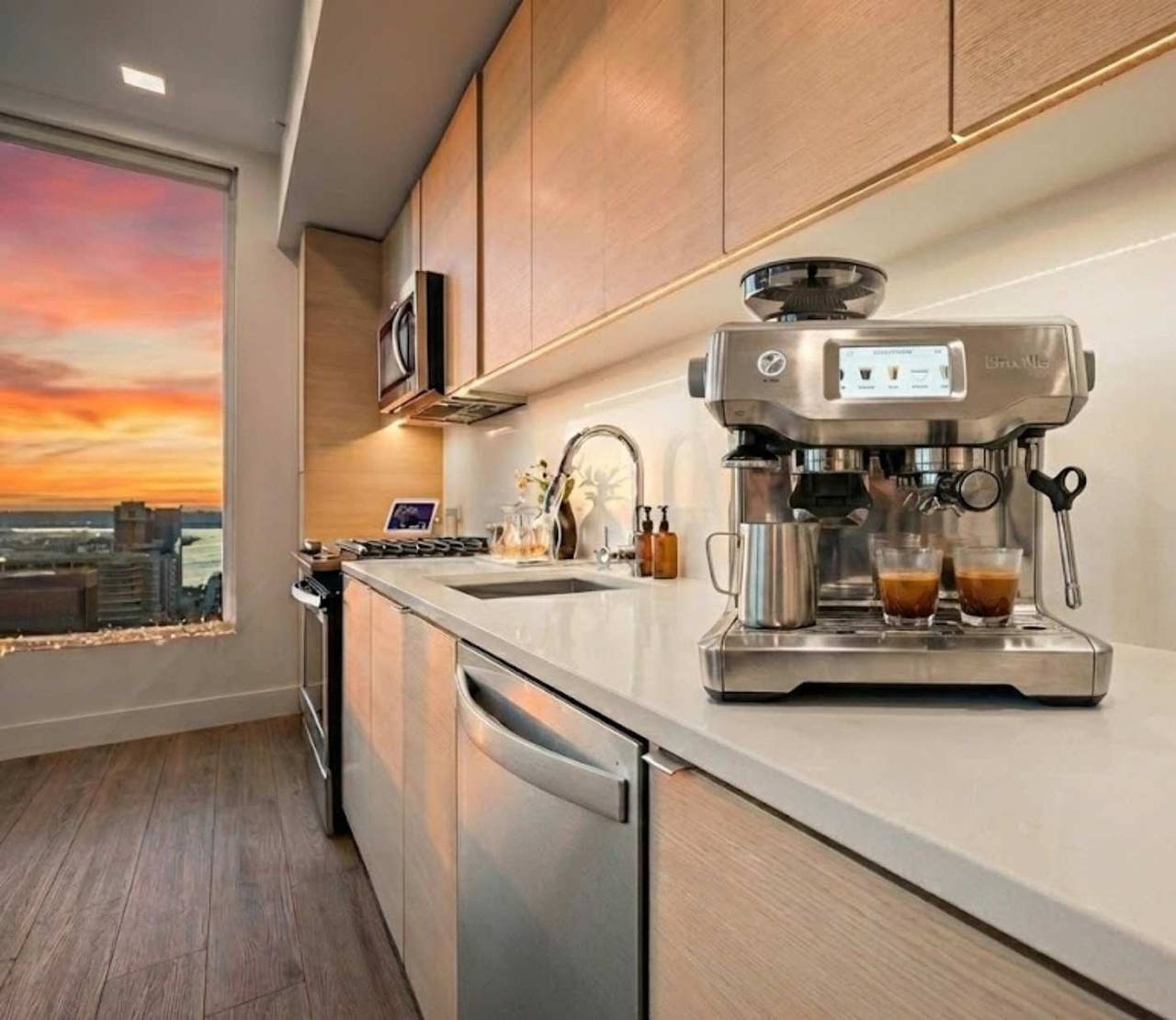 Appartamento intero, Penthouse High-Rise Ocean & City Views in San Diego, San Diego County