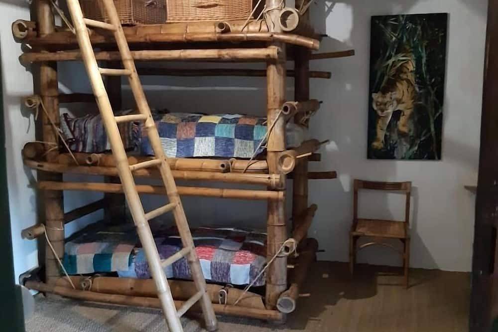 Familienhaus aus dem 18. Jh. mit privatem Garten in der Natur, nahe Châteauroux in Saint-Maur (Indre), Châteauroux und Umgebung