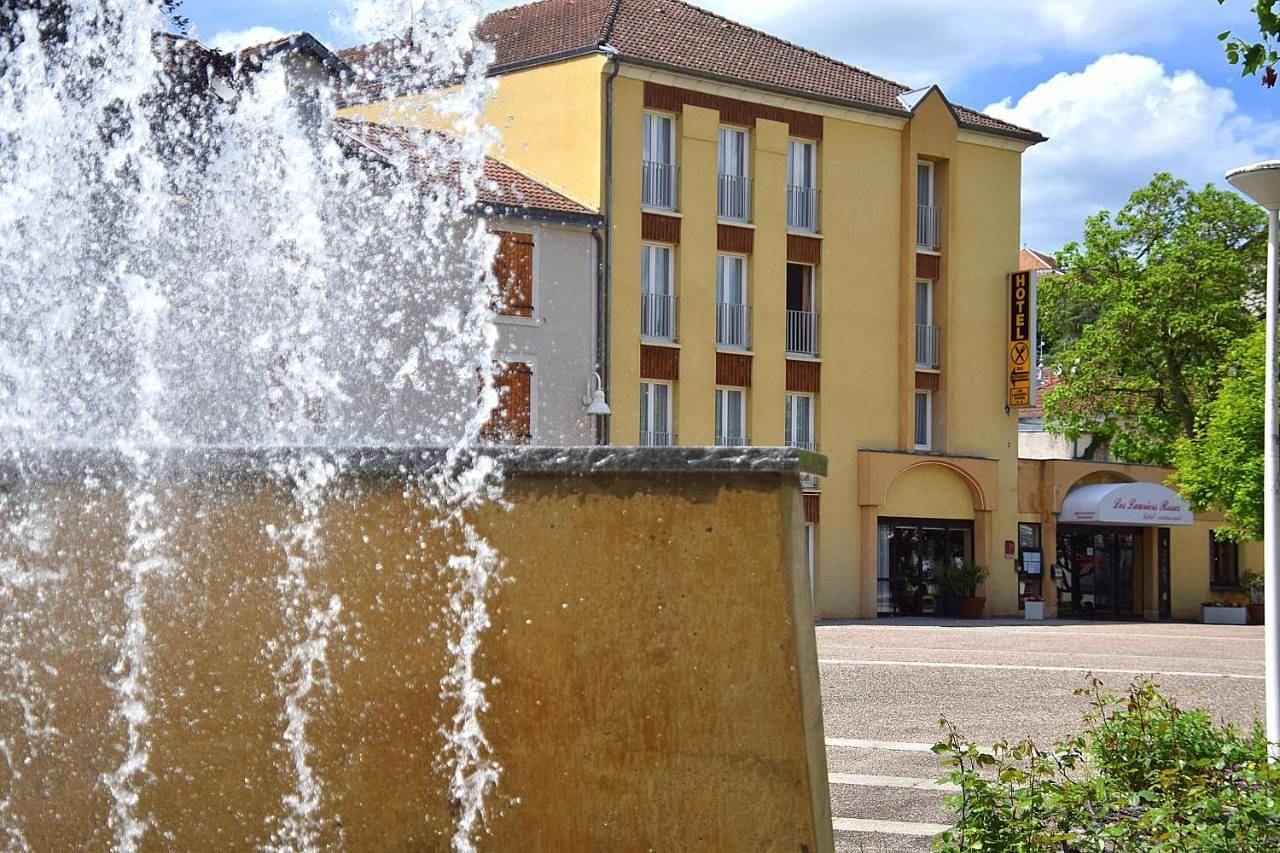 Hotel des Lauriers Roses in Bourbonne-les-Bains, Haute-Marne