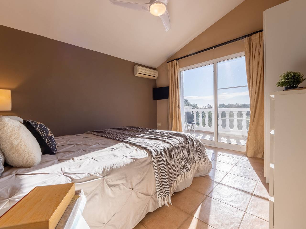 Gilet in Tierras del Ebro, Costa Dorada