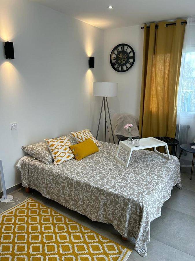 Chambre d’hôte pour 2 personnes, avec Terrasse ainsi que Jardin et Vue