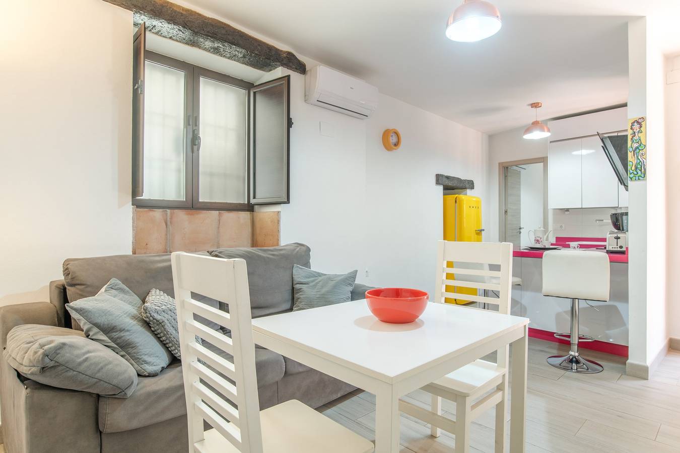 Apartamento entero, Apartamento Armiñán Ronda - Parking, Terraza Compartida, Wi-Fi y Aire Acondicionado in Ronda, Provincia de Málaga