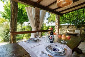 Gîte pour 4 personnes, avec jardin et vue dans Ghizzano