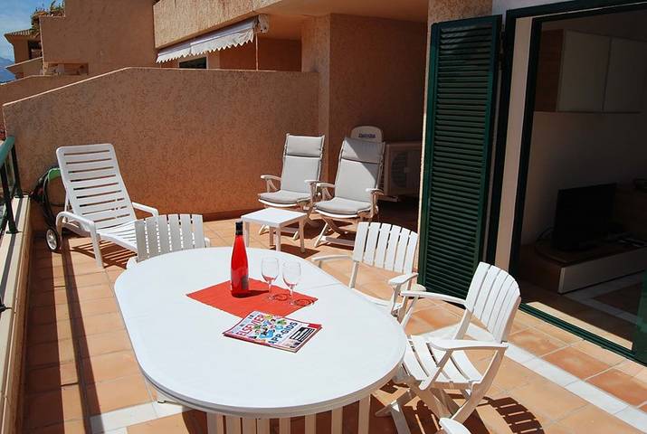 Gîte pour 4 personnes, avec piscine et vue sur l’océan, adapté aux familles à Altea - 2