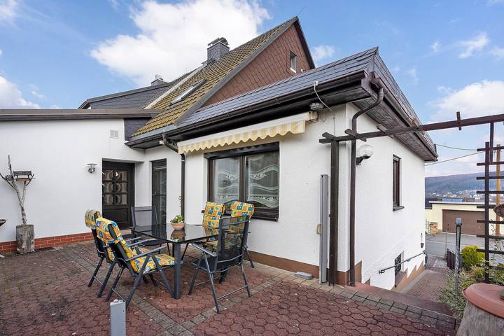 Ferienhaus für 6 Personen, mit Garten und Sauna