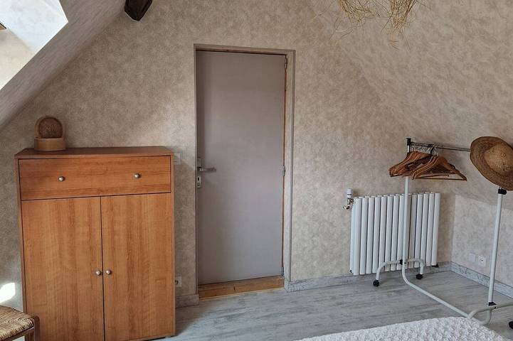 Location de vacances pour 3 personnes, avec jardin à Hommes - 4