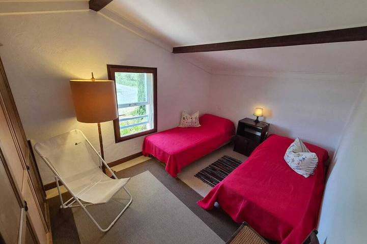 \"Aux 4 Oliviers\" en el corazón de Provenza. in Mérindol, Parque natural regional del Luberon