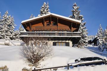 Gîte pour 12 personnes, avec balcon, animaux acceptés à Ayent