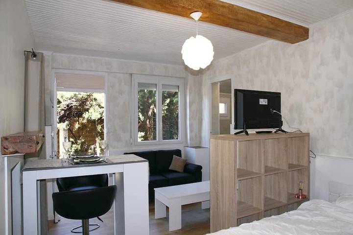 Ferienwohnung, mit Whirlpool und Terrasse sowie Pool und Sauna