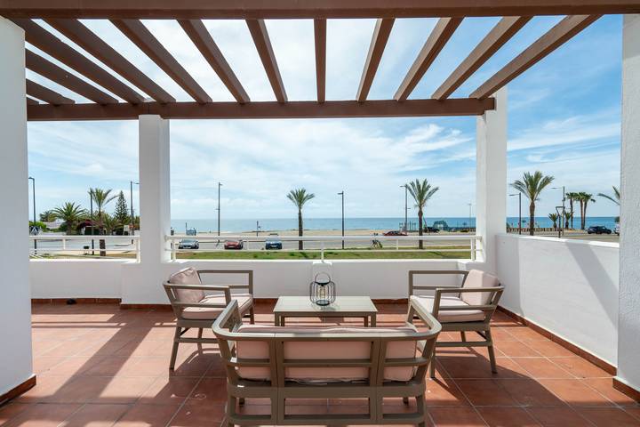 Ferienwohnung für 6 Personen, mit Pool und Terrasse sowie Garten - 1