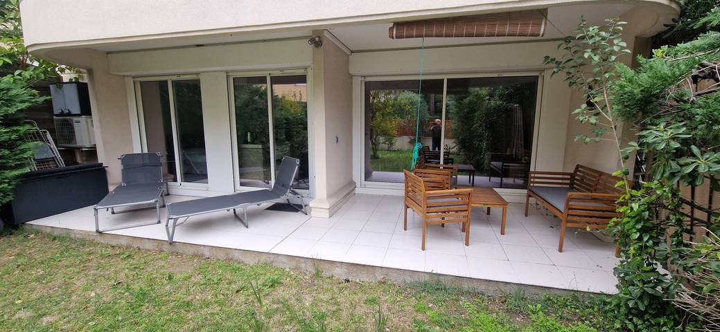 Appartement de vacances pour 4 personnes, avec jardin et terrasse