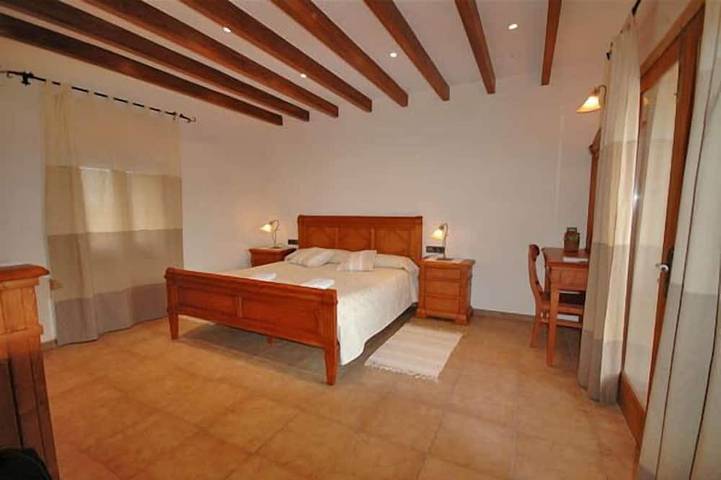 Finca für Gruppen für 10 Personen, mit Terrasse und Garten in Cas Concos - 3