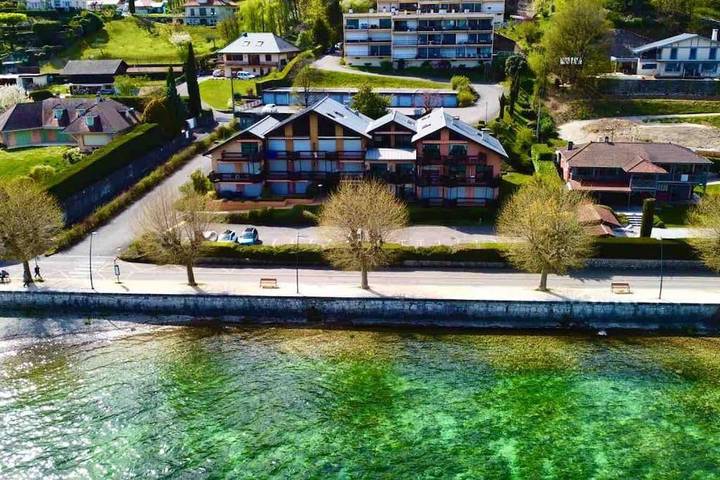 Gîte pour 4 personnes, avec vue ainsi que terrasse et vue sur le lac à Le Bourget-du-Lac - 3