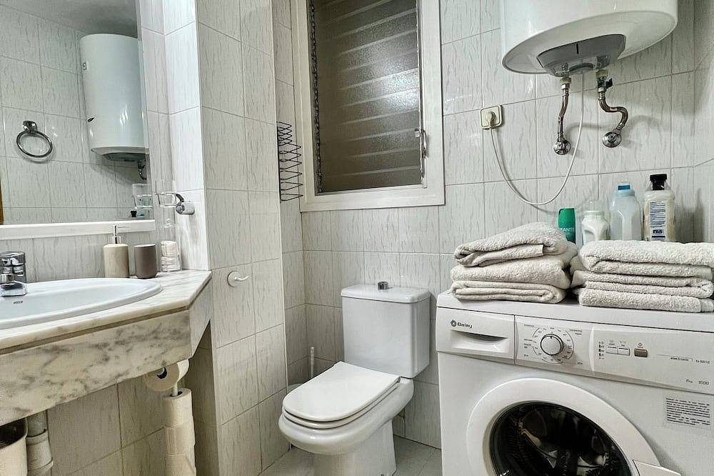 Apartamento entero, Acogedor patio interior (centro ciudad) in Sabadell, Interior de Barcelona