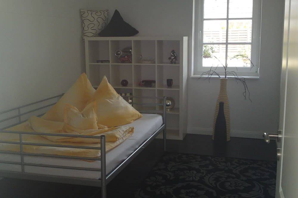 House, superior equipment, city limits Rostock, pets welcome, internet in Klein Kussewitz, Rostock and Surroundings