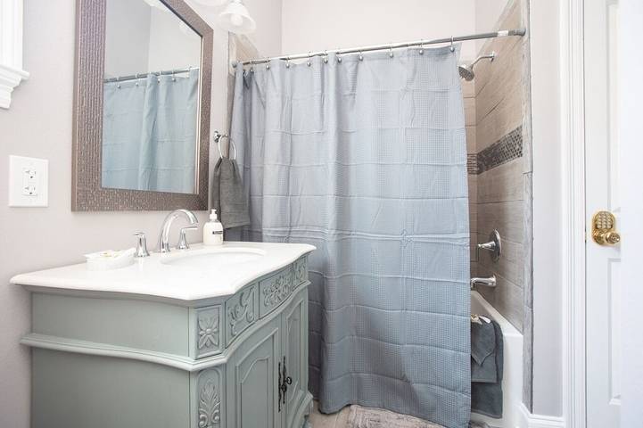 Vacation home for 6 people, with terrace and yard in New Orleans