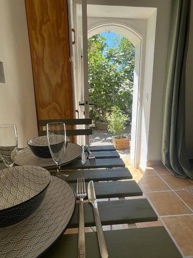 Gîte pour 2 personnes, avec terrasse dans Office De Tourisme De Bormes Les Mimosas - Le Port - 4