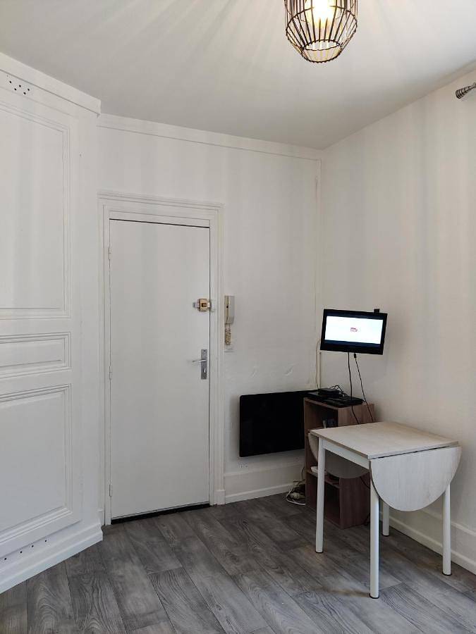 Appartement entier, One-Bedroom Apartment in Châlons-en-Champagne, Marne