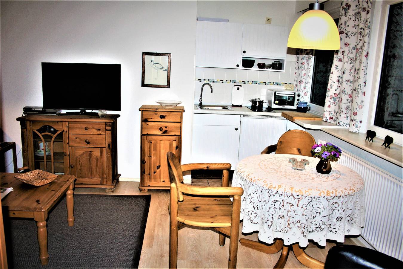 Entire apartment, Apartment 'Fewo 3 Gröde' with Shared Terrace, Shared Garden and Wi-Fi in Dagebüll, North Friesland