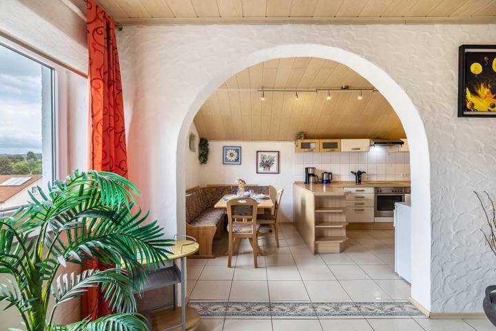 Entire apartment, Apartment “Haus Fabio” with Private Terrace and Wi-Fi in Engstingen, Neckar-Alb