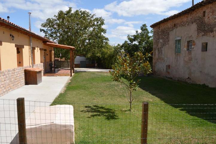 Casa rural para 8 personas, con jardín en La Bureba - 4