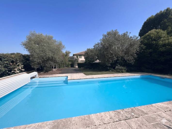 Villa pour 10 personnes, avec jardin et piscine dans le Tarn