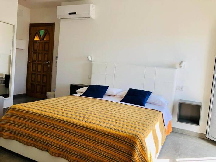 Chambre d’hôte pour 4 personnes, avec vue et jardin, adapté aux familles à Santa Maria di Castellabate - 2