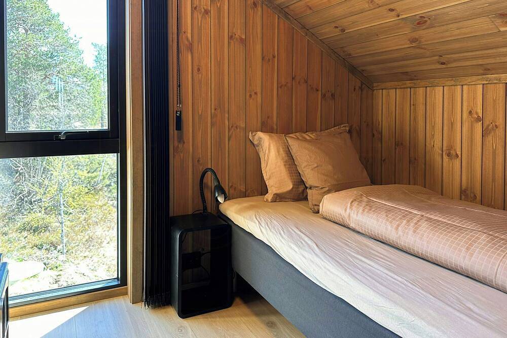 Eine Hütte inmitten der Stille und Ruhe der Berge in Stryn