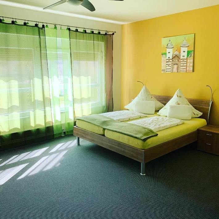 Hotel für 2 Personen, mit Terrasse und Garten in Leimen - 2