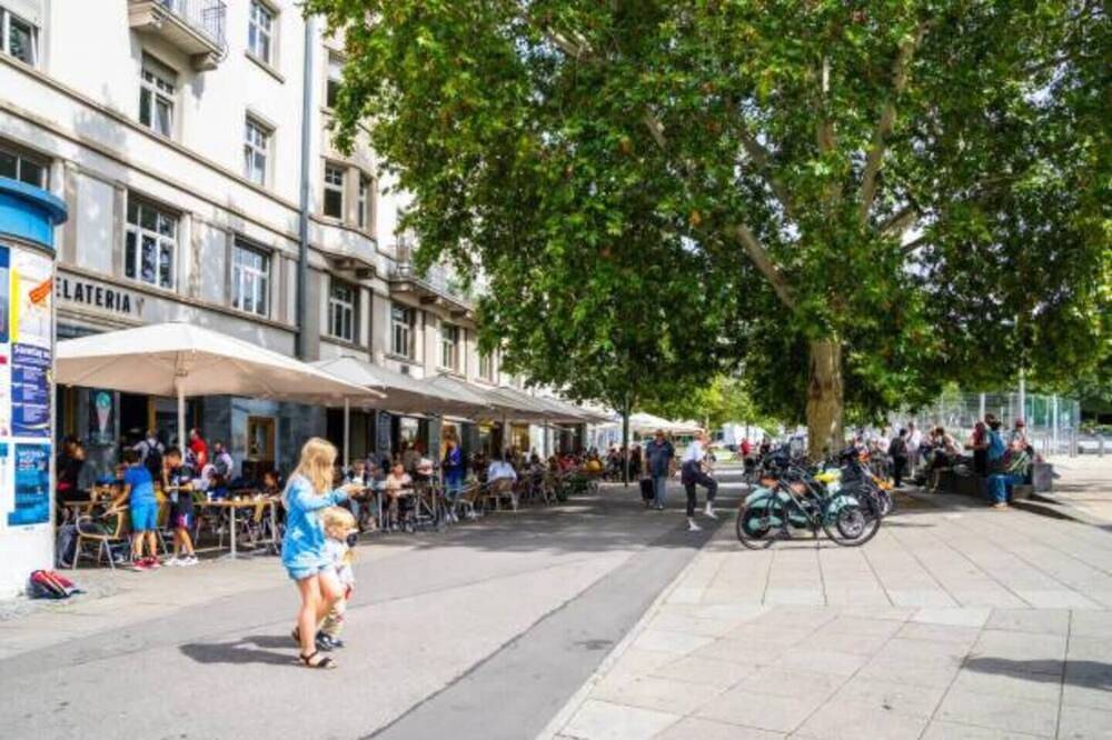 Ganze Wohnung, Marienplatz: Zentrales Apt für 9 in Stuttgart, Stuttgart Region