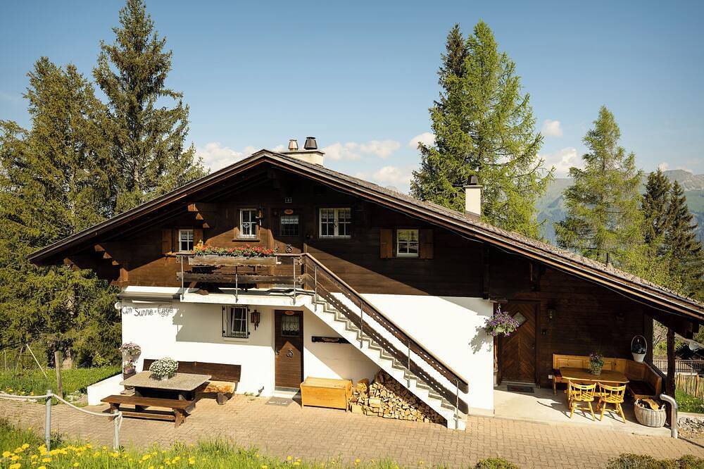 Ganze Wohnung, \"Munggestübli\" on Axalp - with a heavenly view in Axalp, Brienz