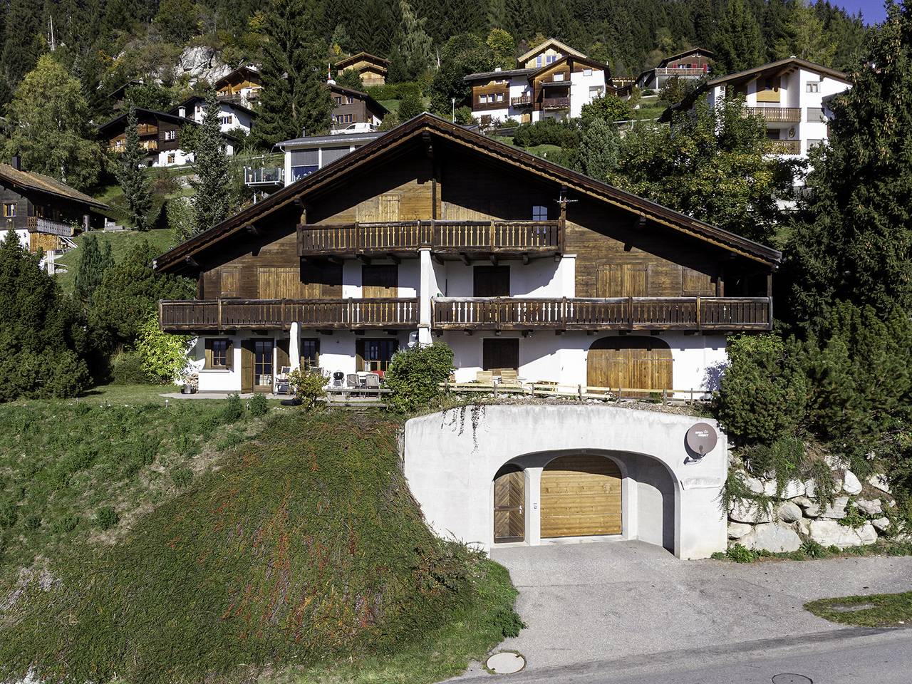 Ganze Ferienwohnung, Ferienwohnung Bijou, Ladir - 2.5 Zimmer Ferienwohnung für max. 4 Pers. im Eg in Ladir, Alpenarena
