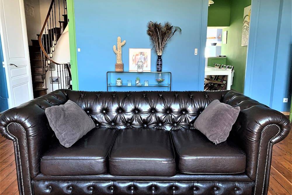 Apartamento entero, Elegant duplex 100 m² + 2 terraces 800 m from lakes forest casino Spa Normandie in Forges-les-Eaux, Región de Dieppe