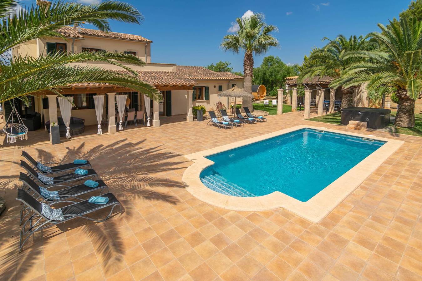 Villa Sun Club Home - Fantastische Villa mit privatem Pool, Whirlpool und gratis W-Lan. in Llucmajor, Mallorca Süden
